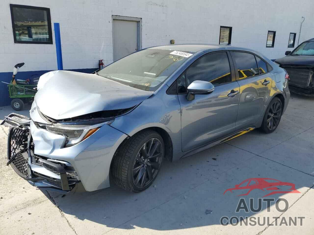 TOYOTA COROLLA 2024 - JTDBCMFE0R3029116