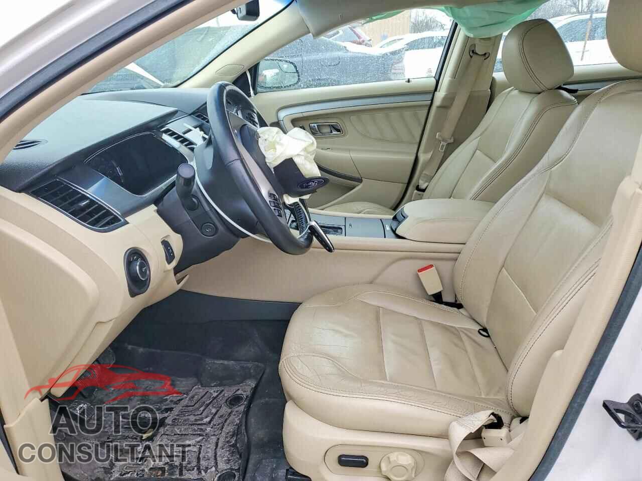 FORD TAURUS 2016 - 1FAHP2E88GG142595