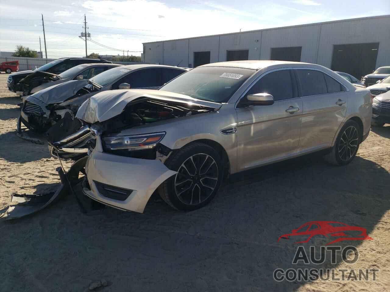 FORD TAURUS 2018 - 1FAHP2E8XJG111372