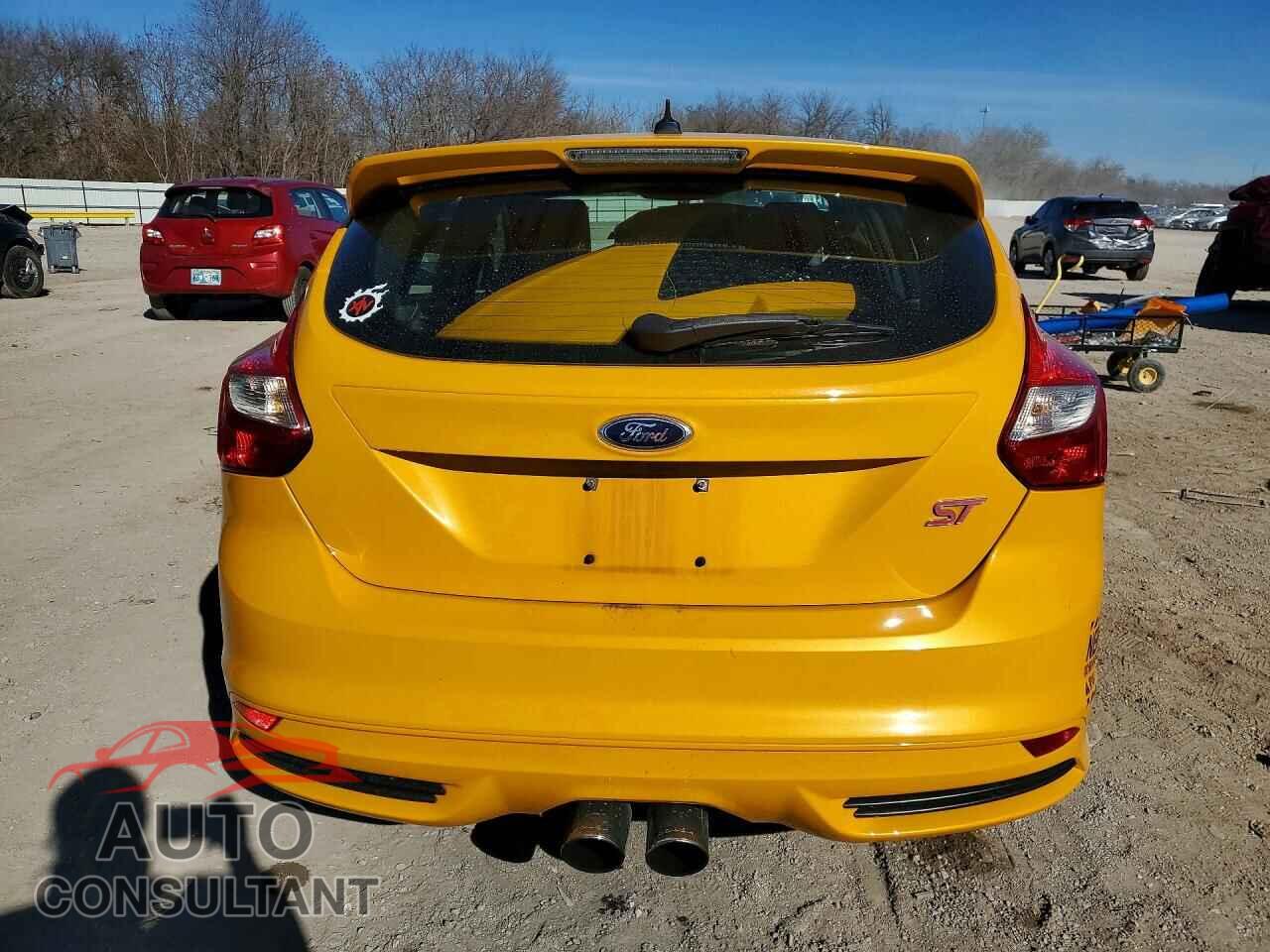 FORD FOCUS 2014 - 1FADP3L94EL208631