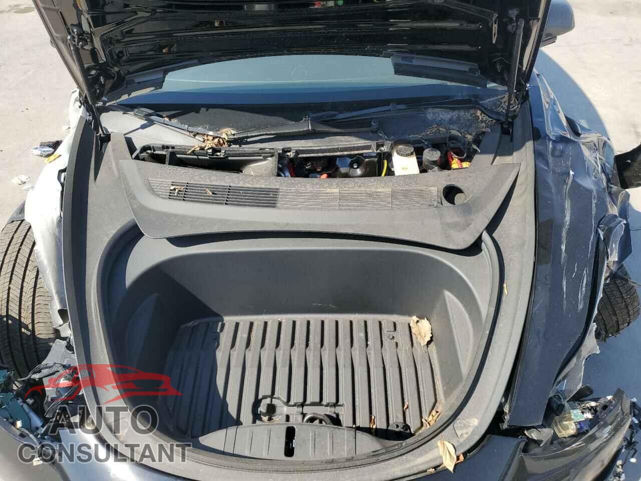 TESLA MODEL 3 2023 - 5YJ3E1EA0PF658760