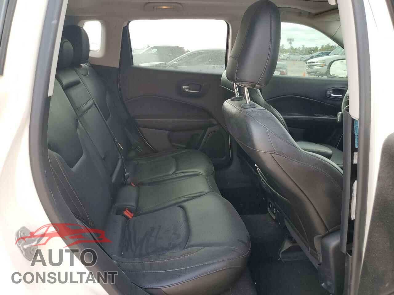 JEEP COMPASS 2018 - 3C4NJDCB0JT355746