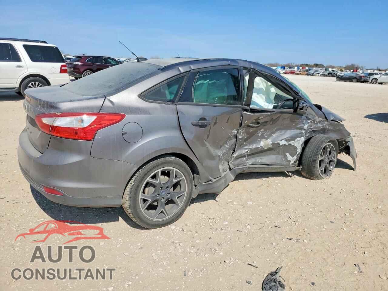 FORD FOCUS 2012 - 1FAHP3E24CL189111