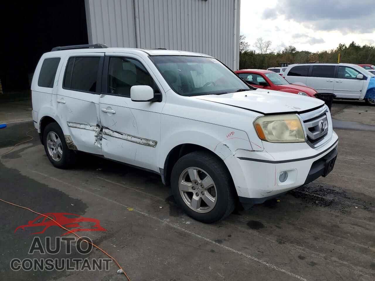 HONDA PILOT 2011 - 5FNYF3H58BB036672