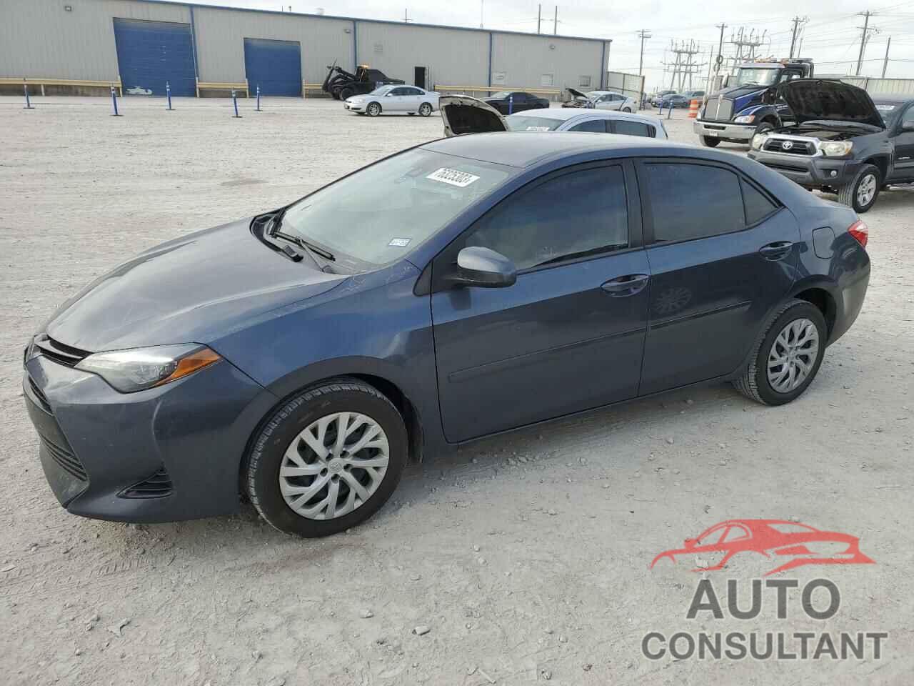 TOYOTA COROLLA 2018 - 5YFBURHE3JP792475