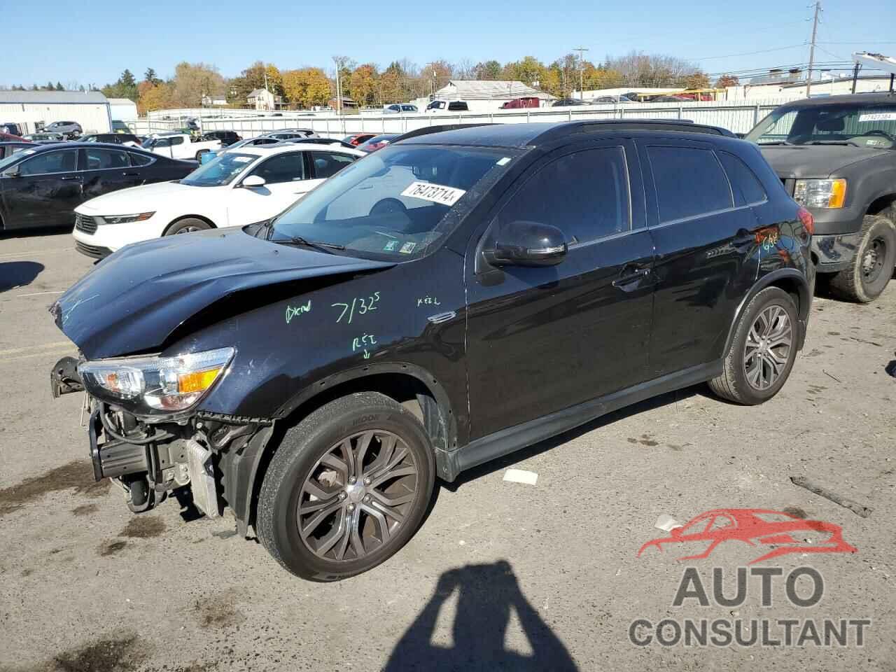 MITSUBISHI OUTLANDER 2018 - JA4AR4AW3JU017478