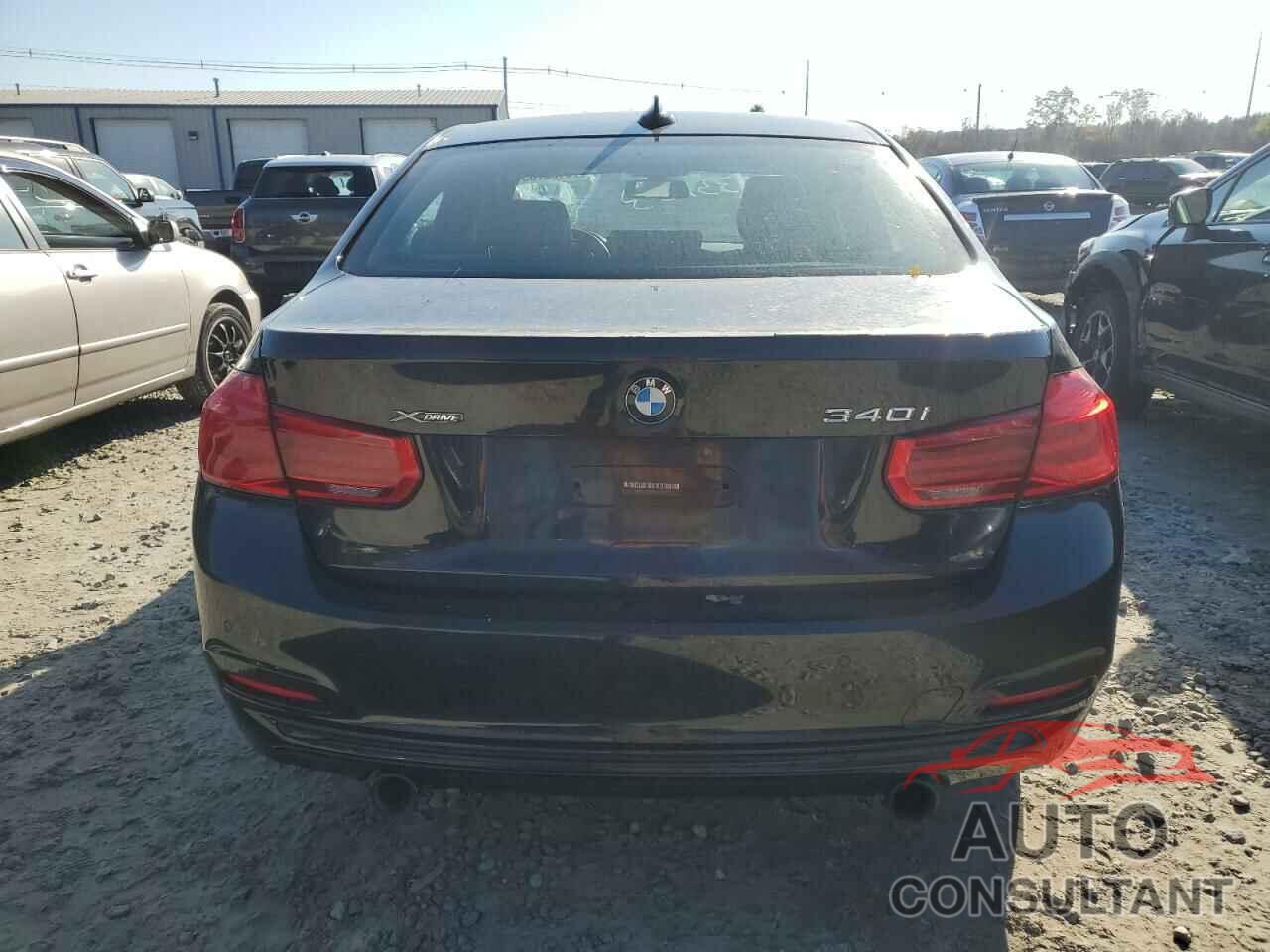 BMW 3 SERIES 2016 - WBA8B7G5XGNT14918