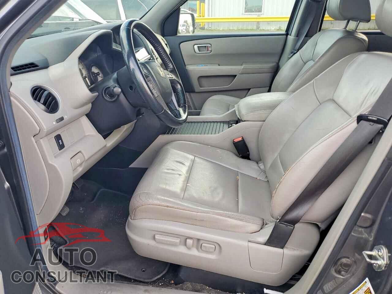 HONDA PILOT 2012 - 5FNYF3H77CB005187