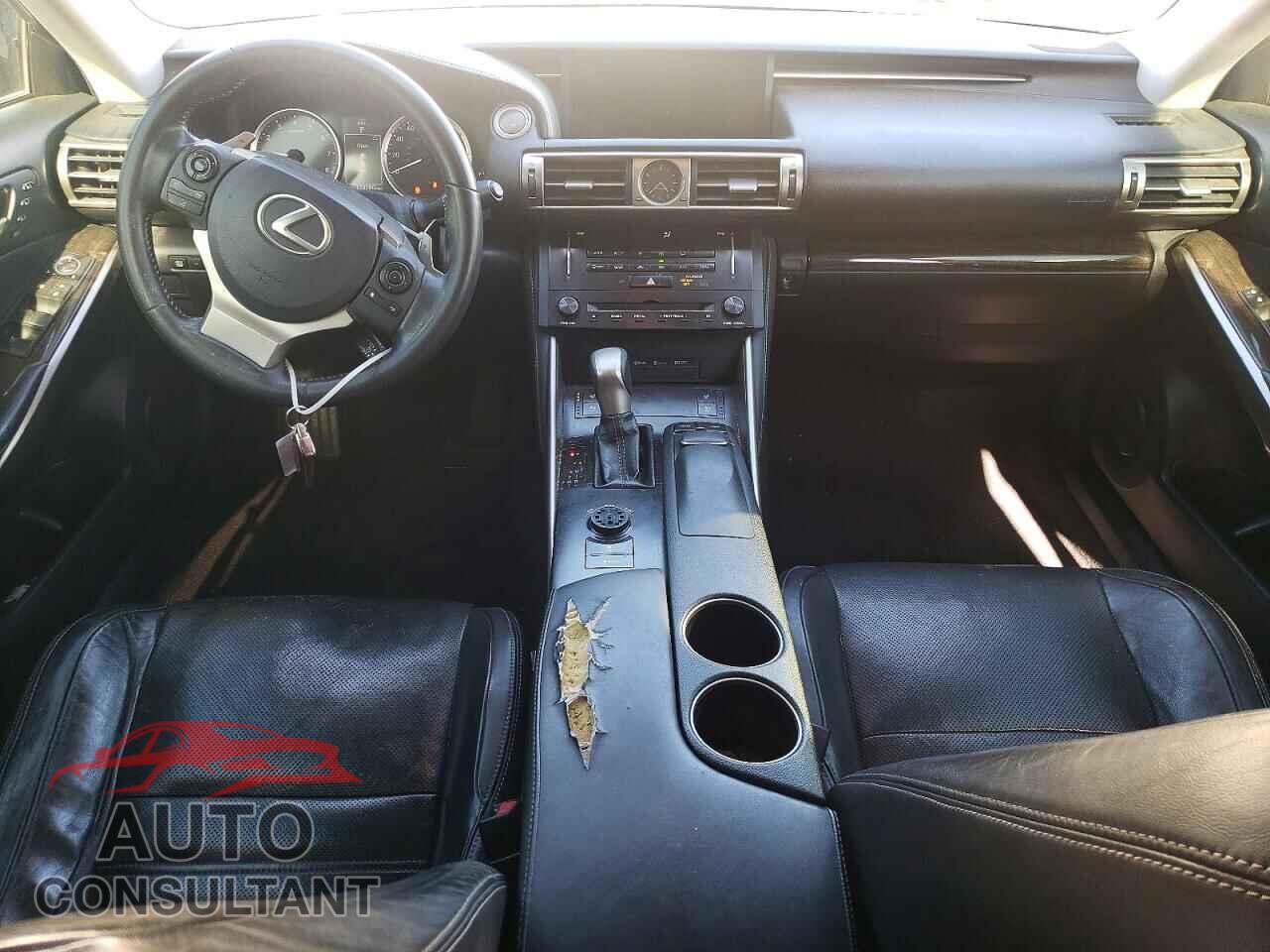 LEXUS IS 2014 - JTHBF1D21E5003538
