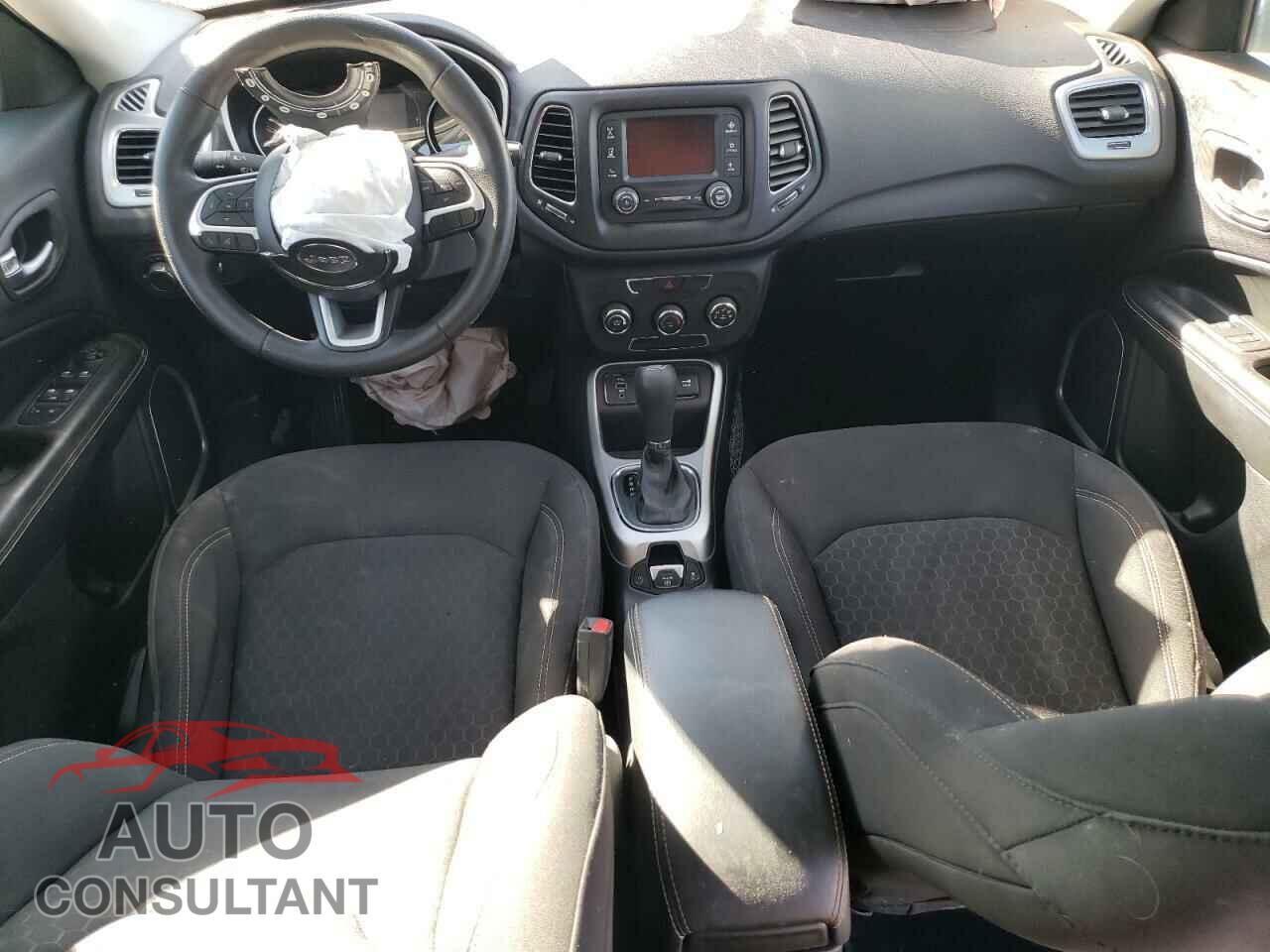 JEEP COMPASS 2017 - 3C4NJCAB1HT658073