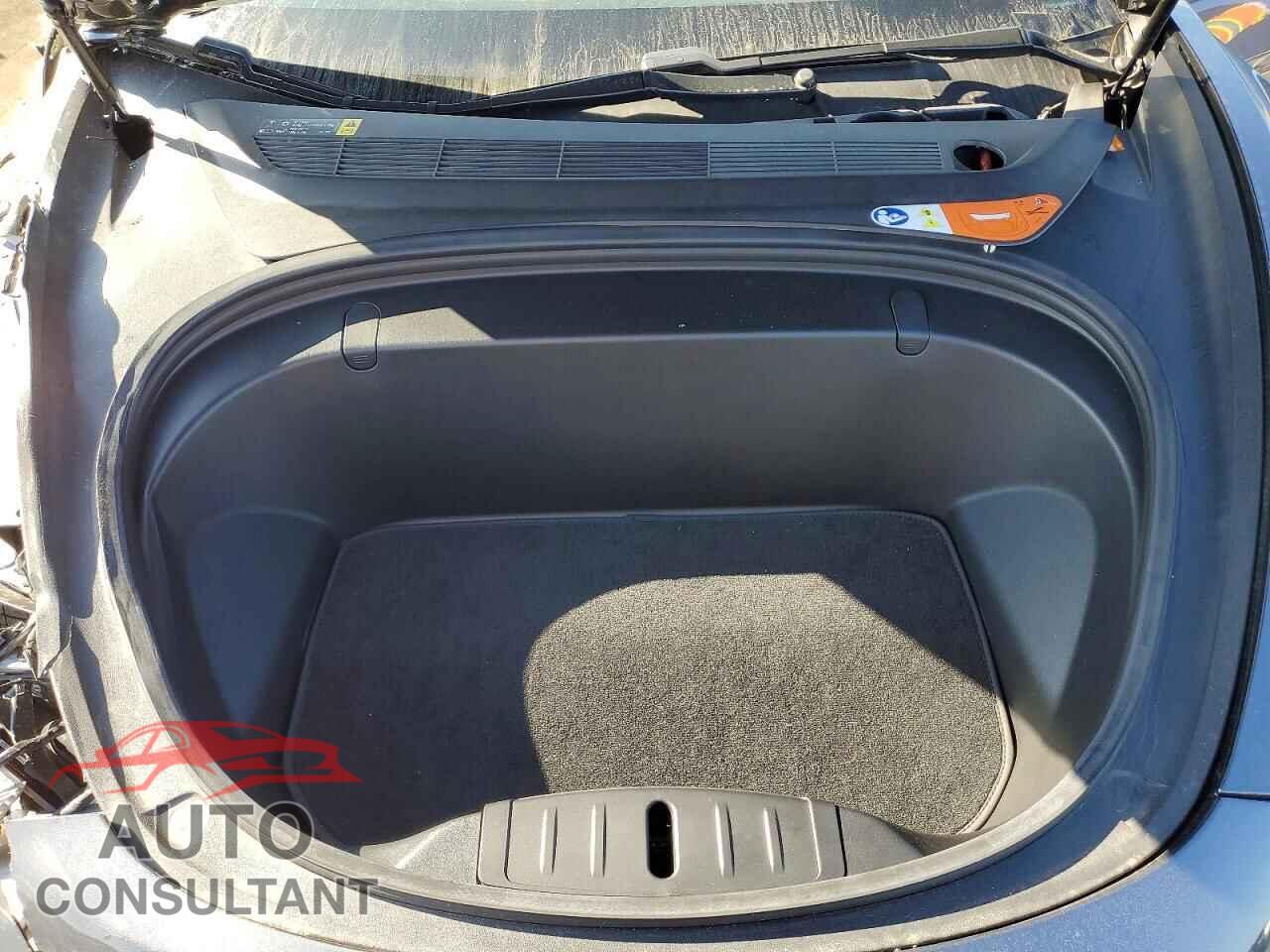 TESLA MODEL 3 2017 - 5YJ3E1EA0HF002799