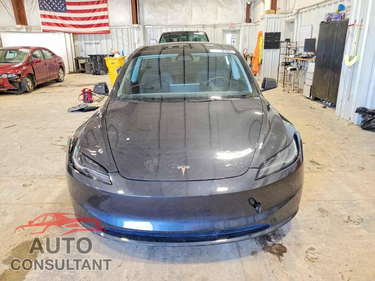 TESLA MODEL 3 2024 - 5YJ3E1EBXRF736764