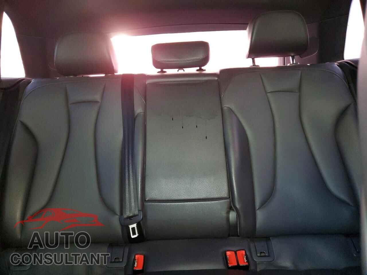 AUDI A3 2017 - WAUTPBFF6HA140248