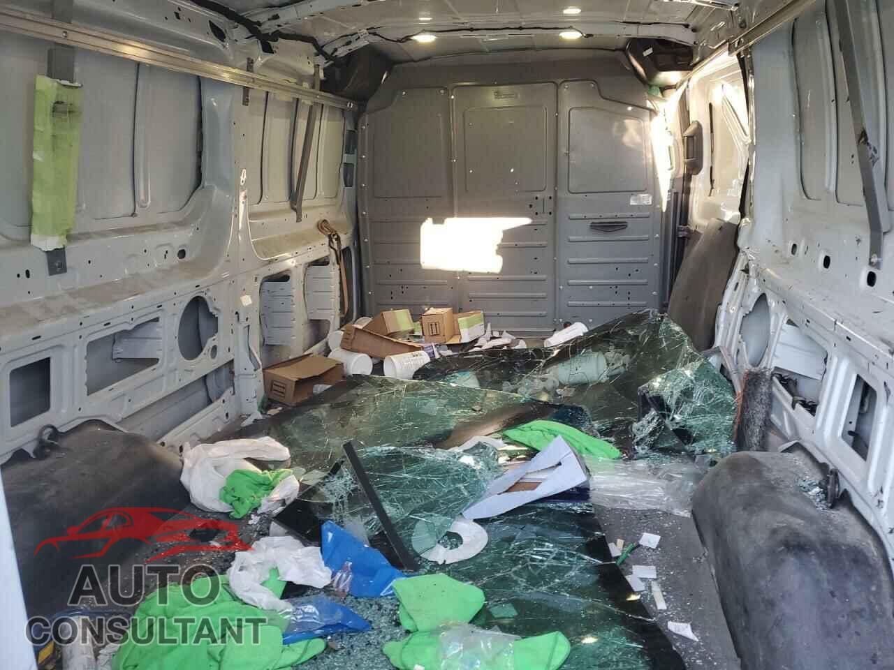 FORD TRANSIT 2017 - 1FTYR2YM2HKB54947