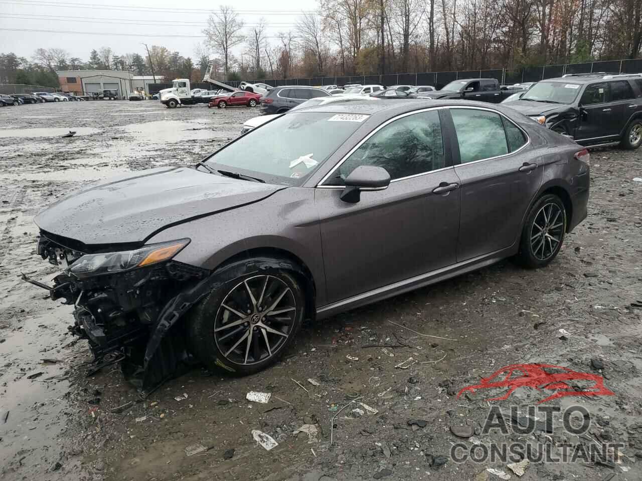 TOYOTA CAMRY 2022 - 4T1G11AK5NU643568