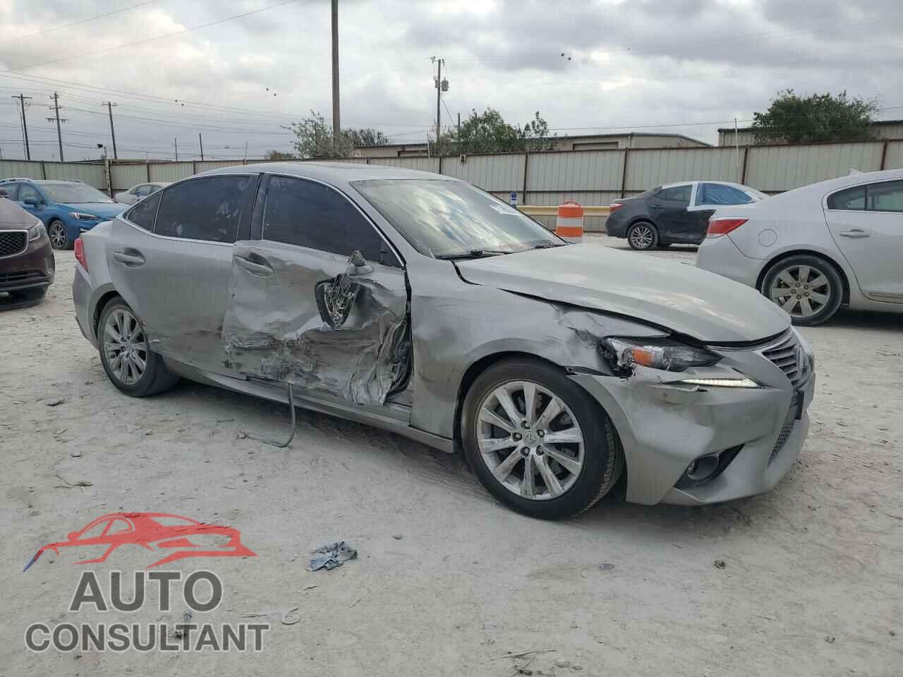 LEXUS IS 2016 - JTHBA1D23G5033822