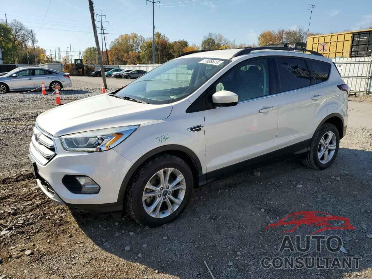 FORD ESCAPE 2018 - 1FMCU9HD7JUA19972
