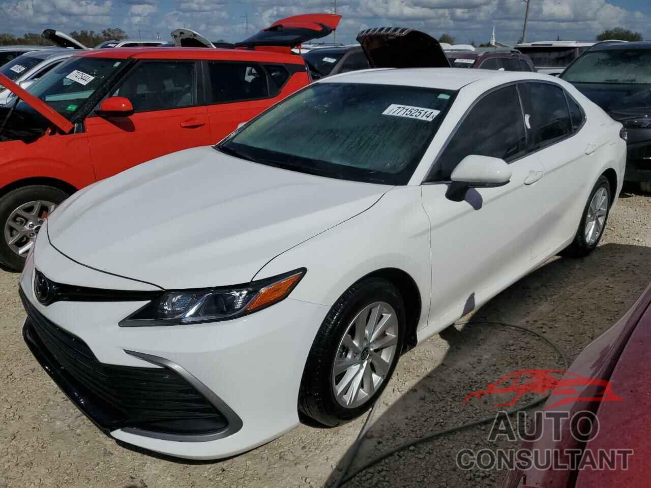 TOYOTA CAMRY 2024 - 4T1C11AK1RU227134