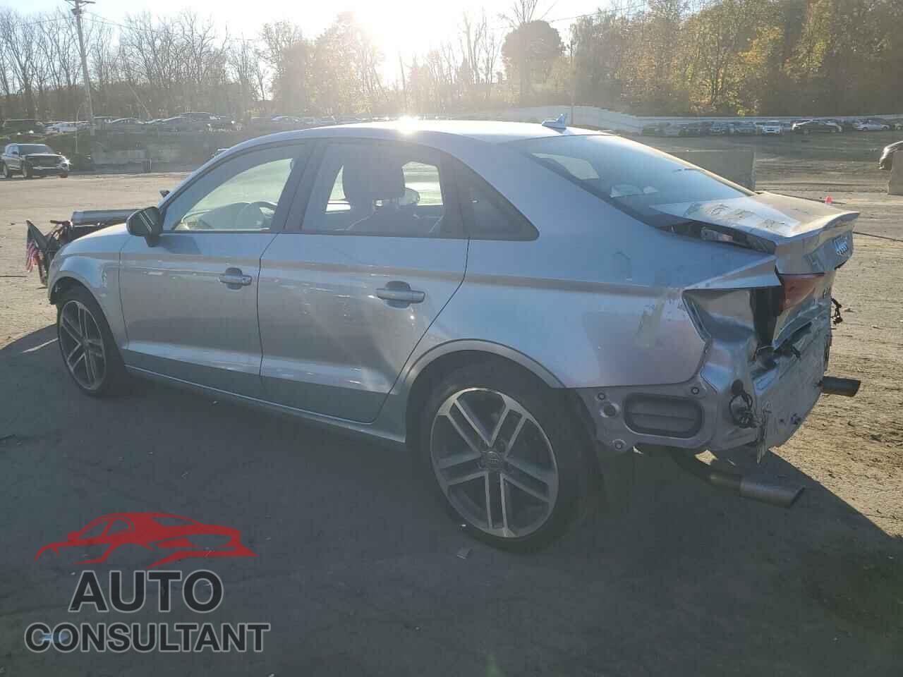 AUDI A3 2018 - WAUB8GFF5J1024888