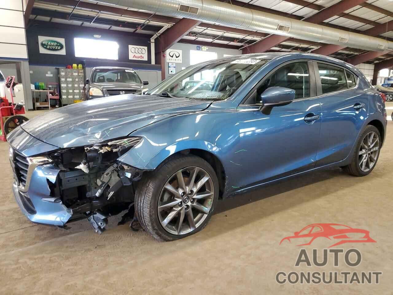 MAZDA 3 2018 - 3MZBN1L39JM251276