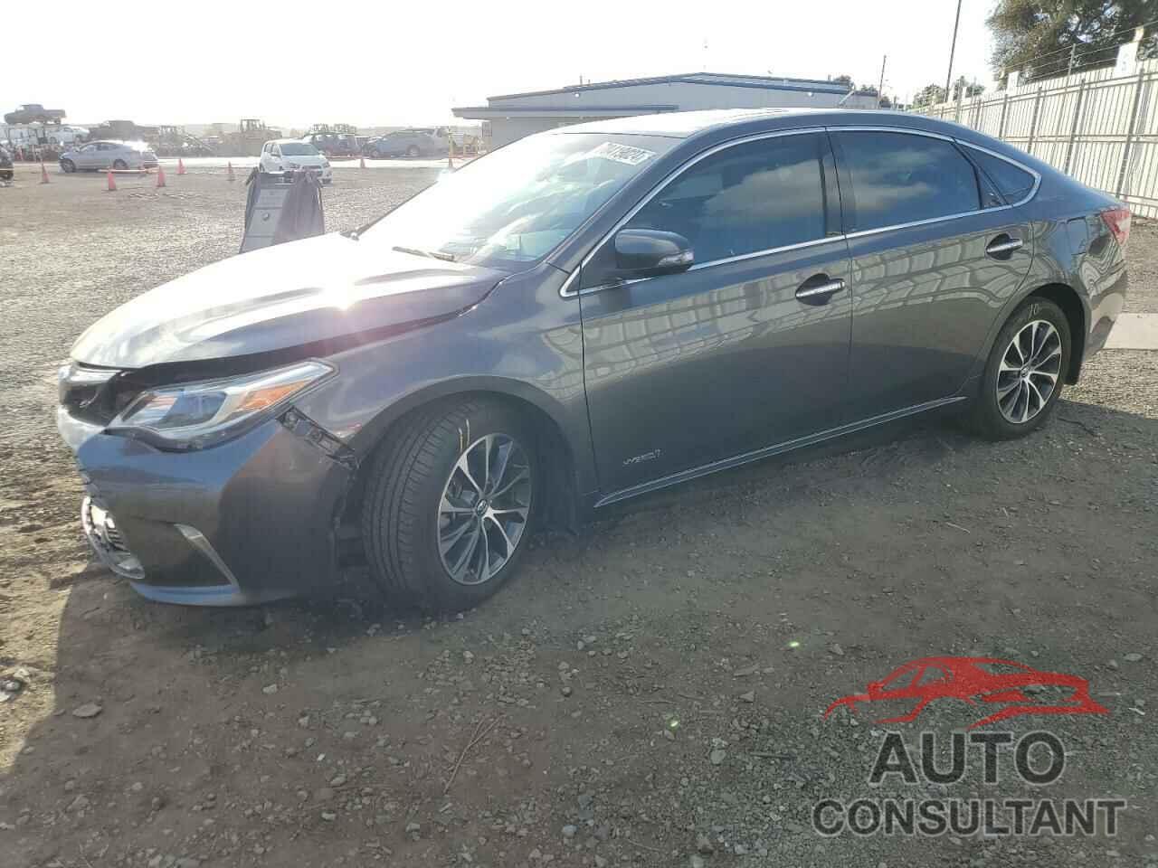 TOYOTA AVALON 2018 - 4T1BD1EB1JU061005