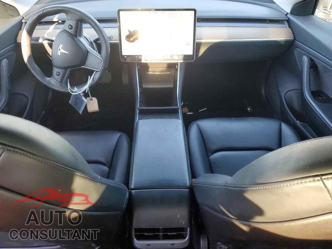 TESLA MODEL 3 2020 - 5YJ3E1EB1LF617847