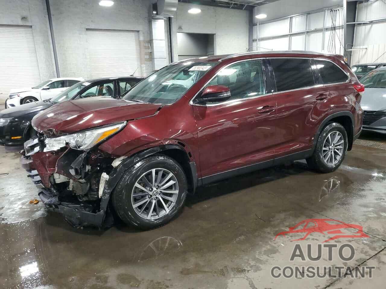 TOYOTA HIGHLANDER 2019 - 5TDJZRFH8KS717760