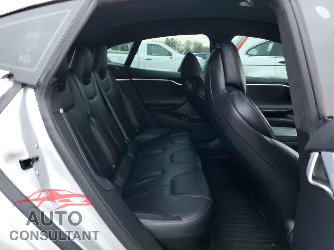 TESLA MODEL S 2017 - 5YJSA1E2XHF199559