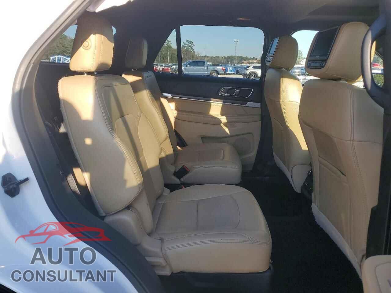 FORD EXPLORER 2017 - 1FM5K7F89HGD02584
