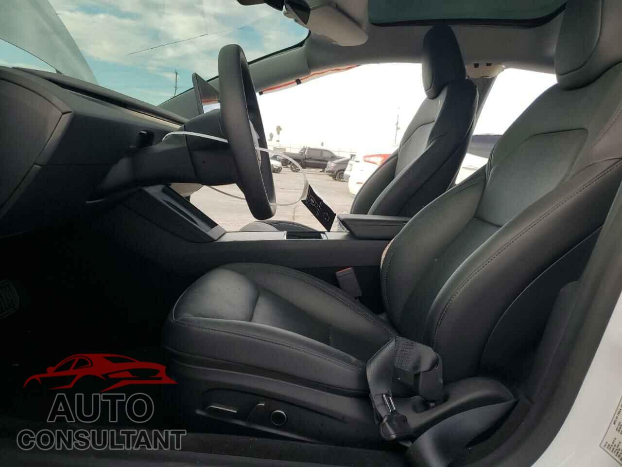 TESLA MODEL 3 2024 - 5YJ3E1EA4RF784896