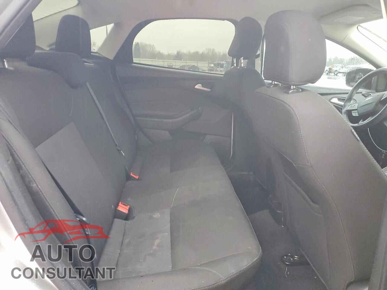 FORD FOCUS 2017 - 1FADP3FE9HL244747