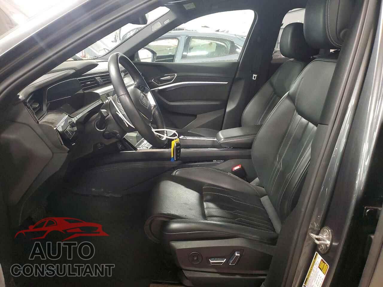 AUDI E-TRON 2019 - WA1VAAGE2KB008144