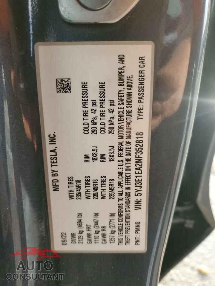 TESLA MODEL 3 2022 - 5YJ3E1EA2NF352818