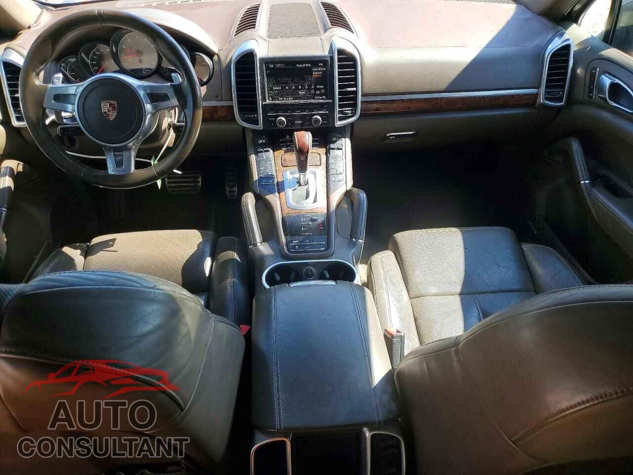 PORSCHE CAYENNE 2012 - WP1AE2A27CLA91108