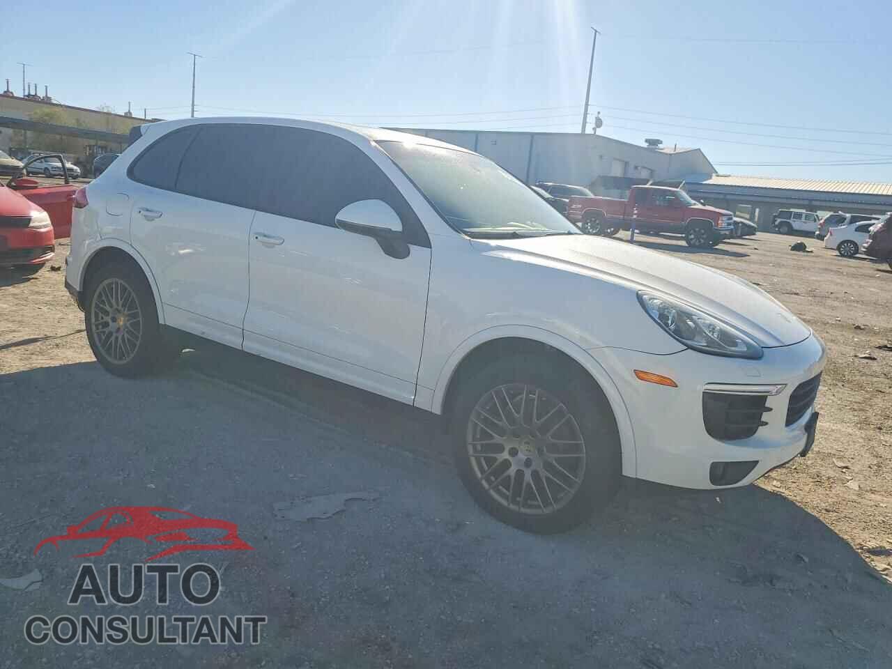 PORSCHE CAYENNE 2018 - WP1AA2A22JKA02088