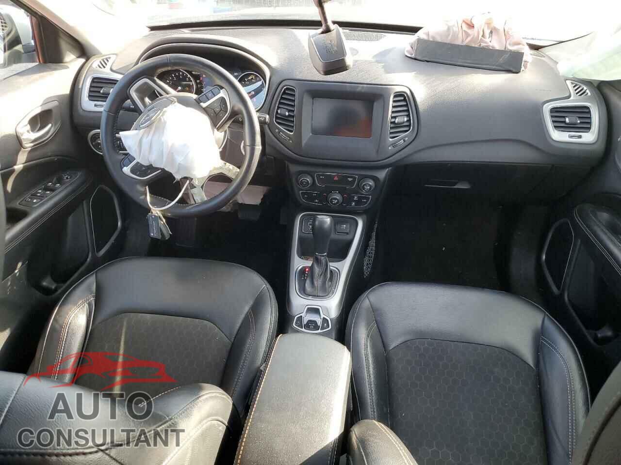 JEEP COMPASS 2018 - 3C4NJCBB5JT487106