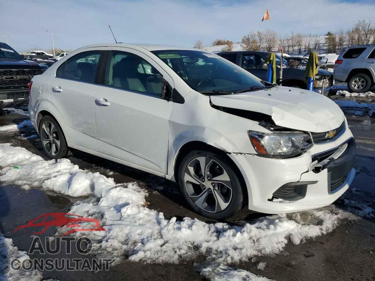 CHEVROLET SONIC 2017 - 1G1JF5SB4H4130066