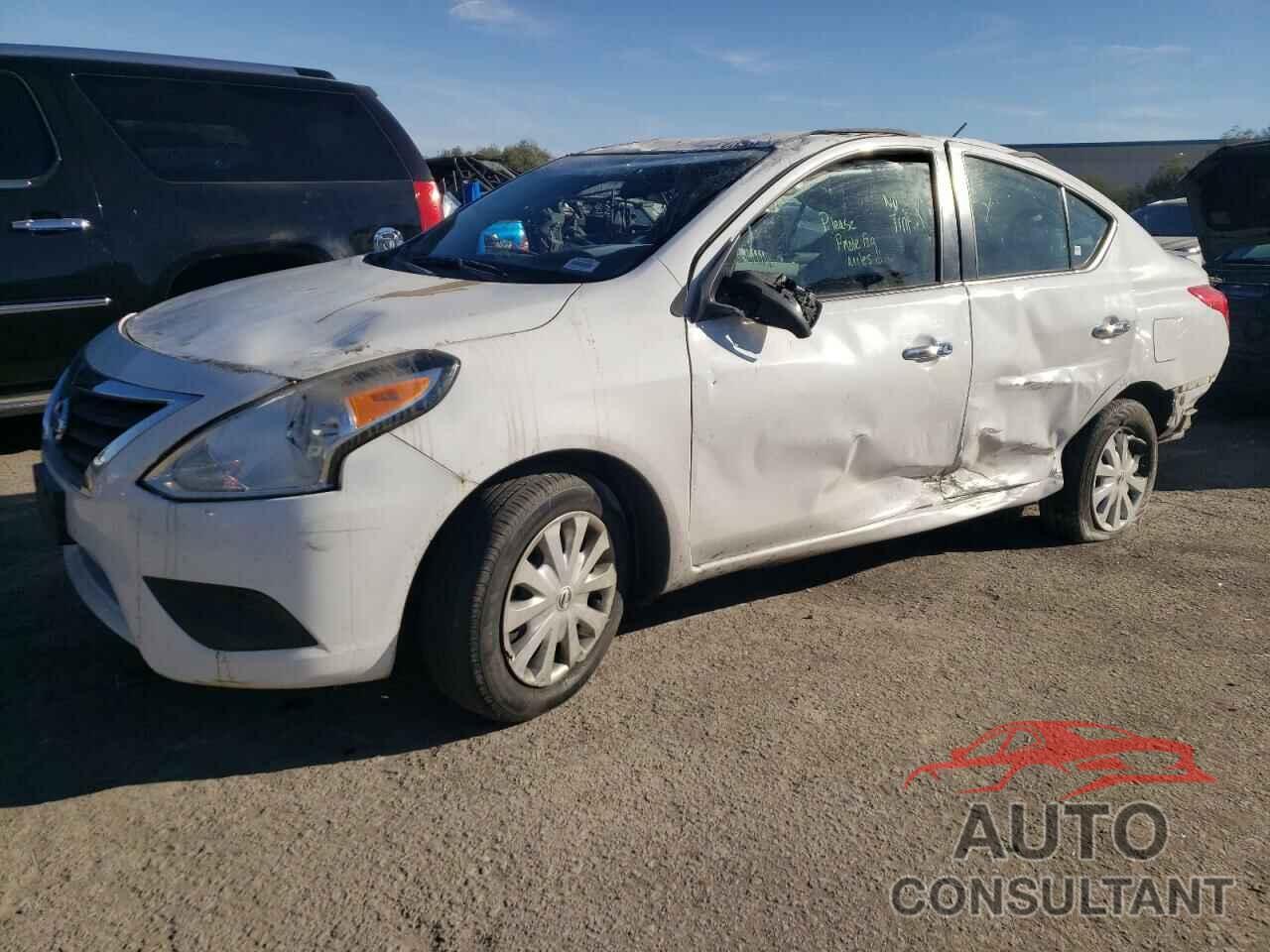 NISSAN VERSA 2018 - 3N1CN7AP8JL863350