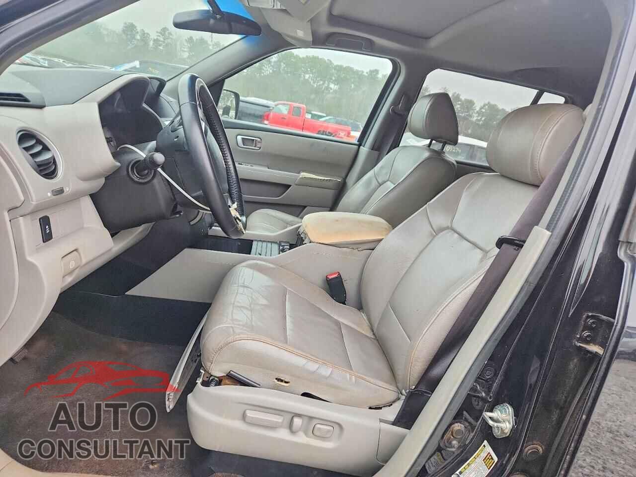 HONDA PILOT 2012 - 5FNYF3H56CB043279