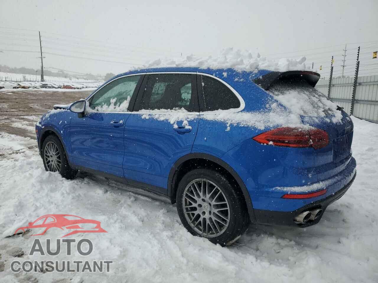 PORSCHE CAYENNE 2017 - WP1AB2A20HLA53106