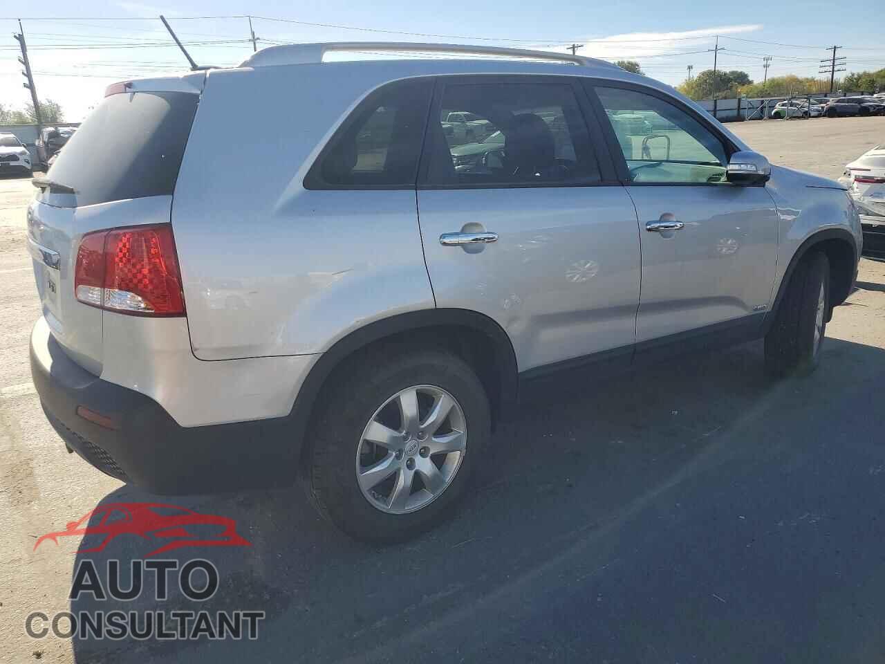 KIA SORENTO 2011 - 5XYKTDA12BG178469