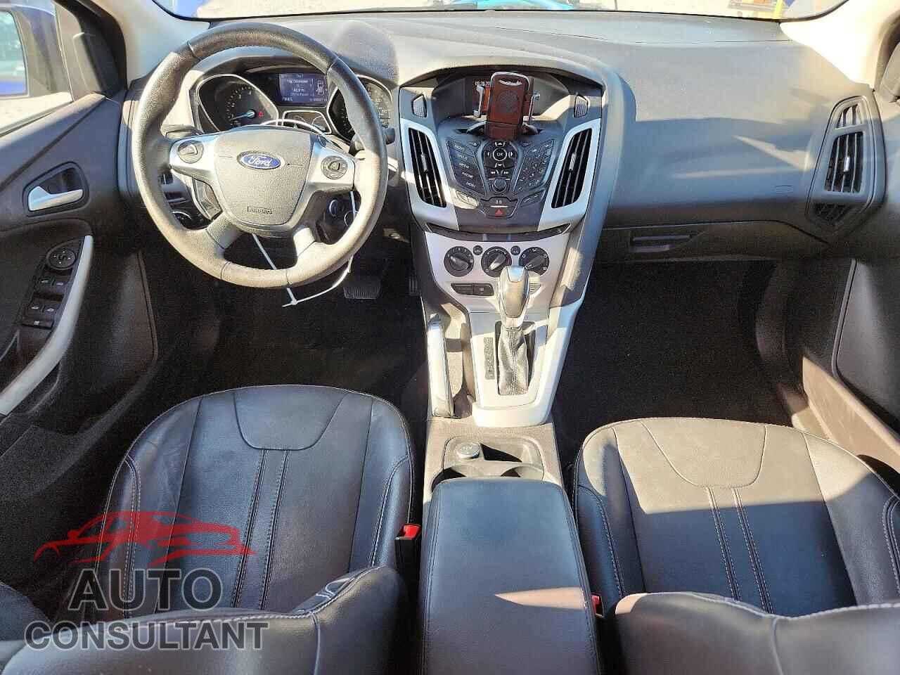 FORD FOCUS 2014 - 1FADP3F22EL165907