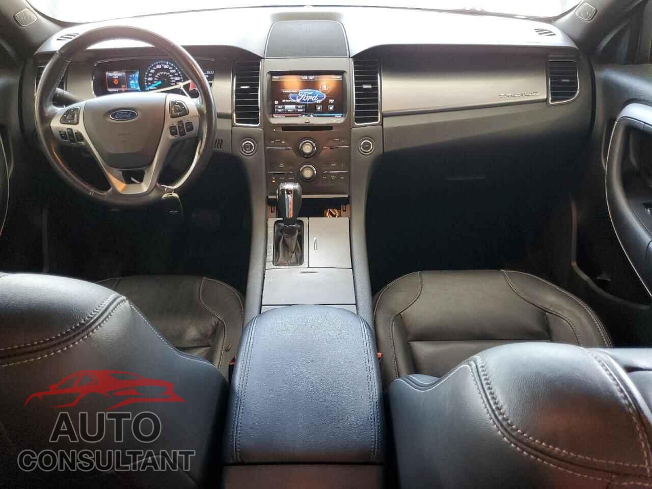 FORD TAURUS 2015 - 1FAHP2E84FG102173