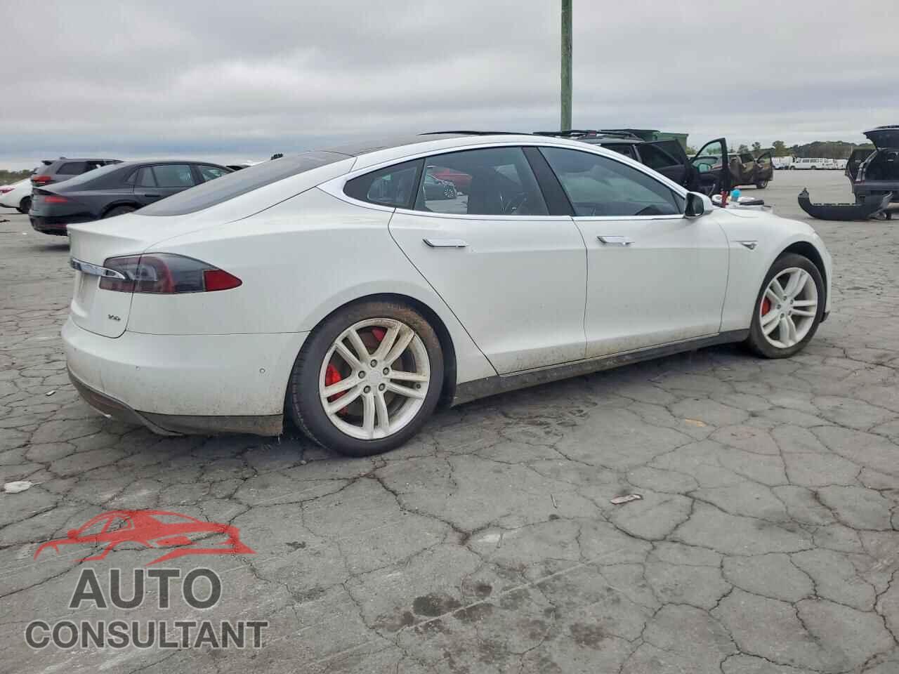 TESLA MODEL S 2016 - 5YJSA1E2XGF128909