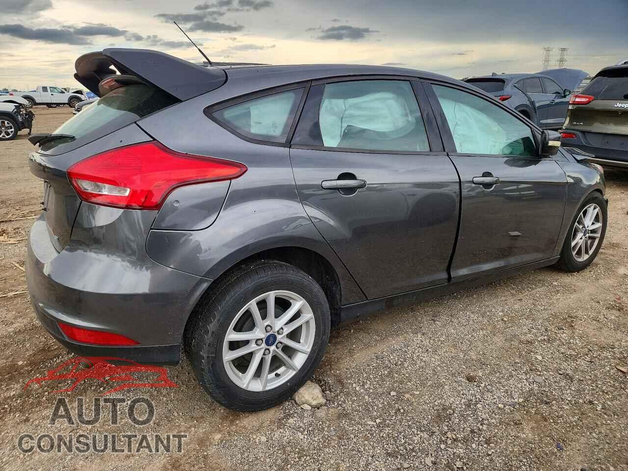 FORD FOCUS 2017 - 1FADP3K22HL302564