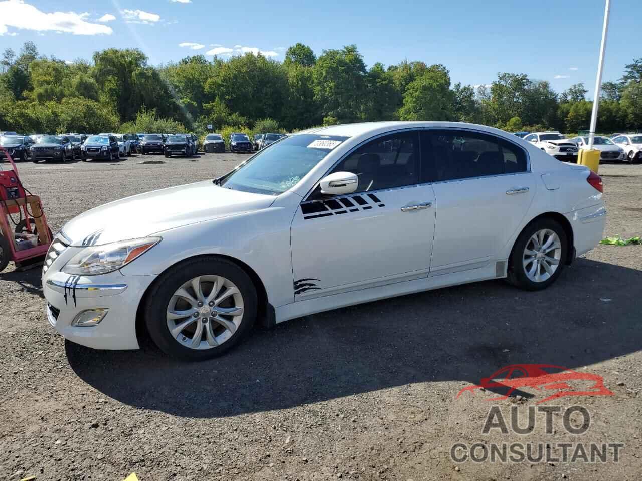 HYUNDAI GENESIS 2013 - KMHGC4DD9DU250180