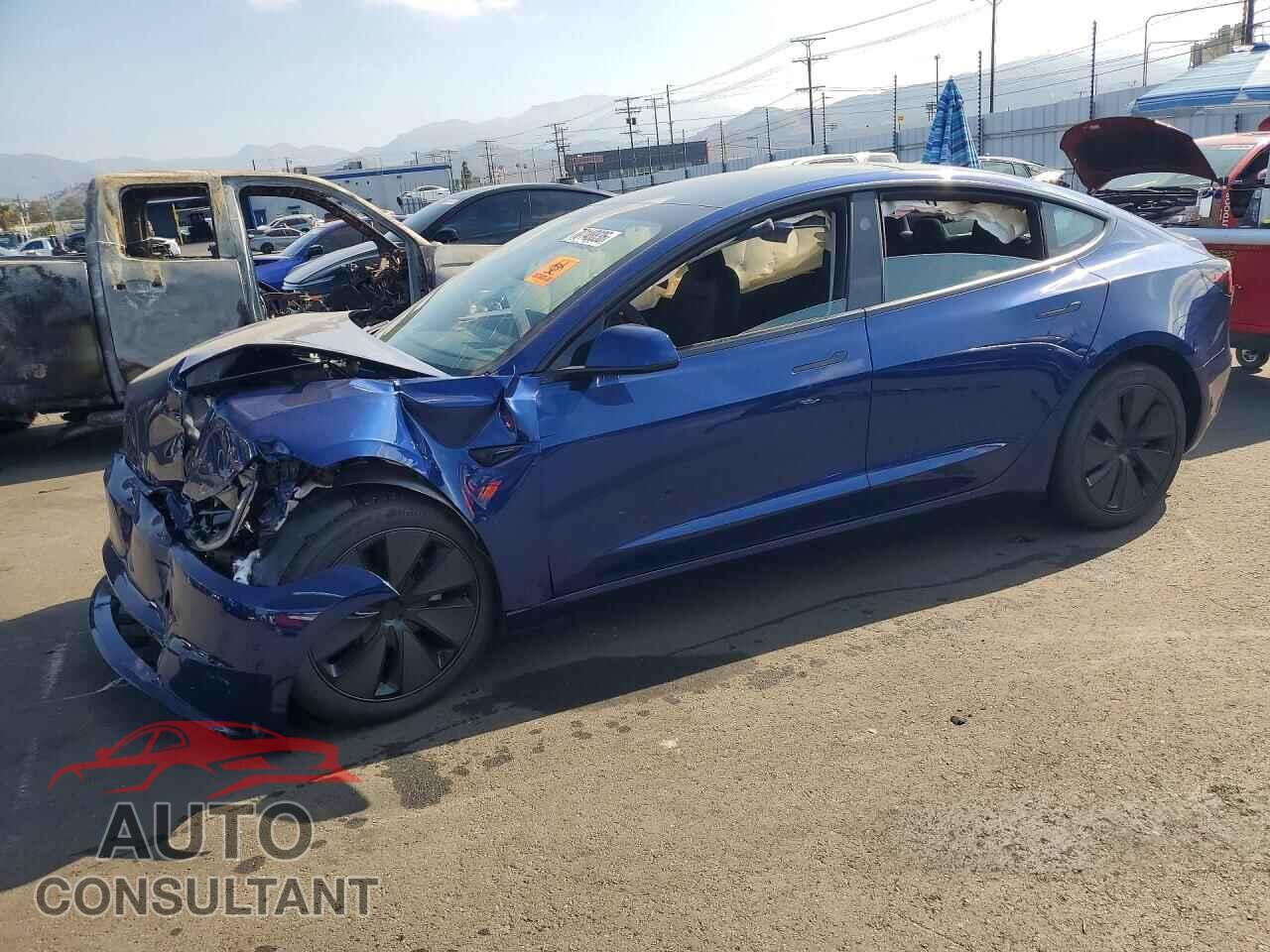 TESLA MODEL 3 2025 - 5YJ3E1EB4SF084004