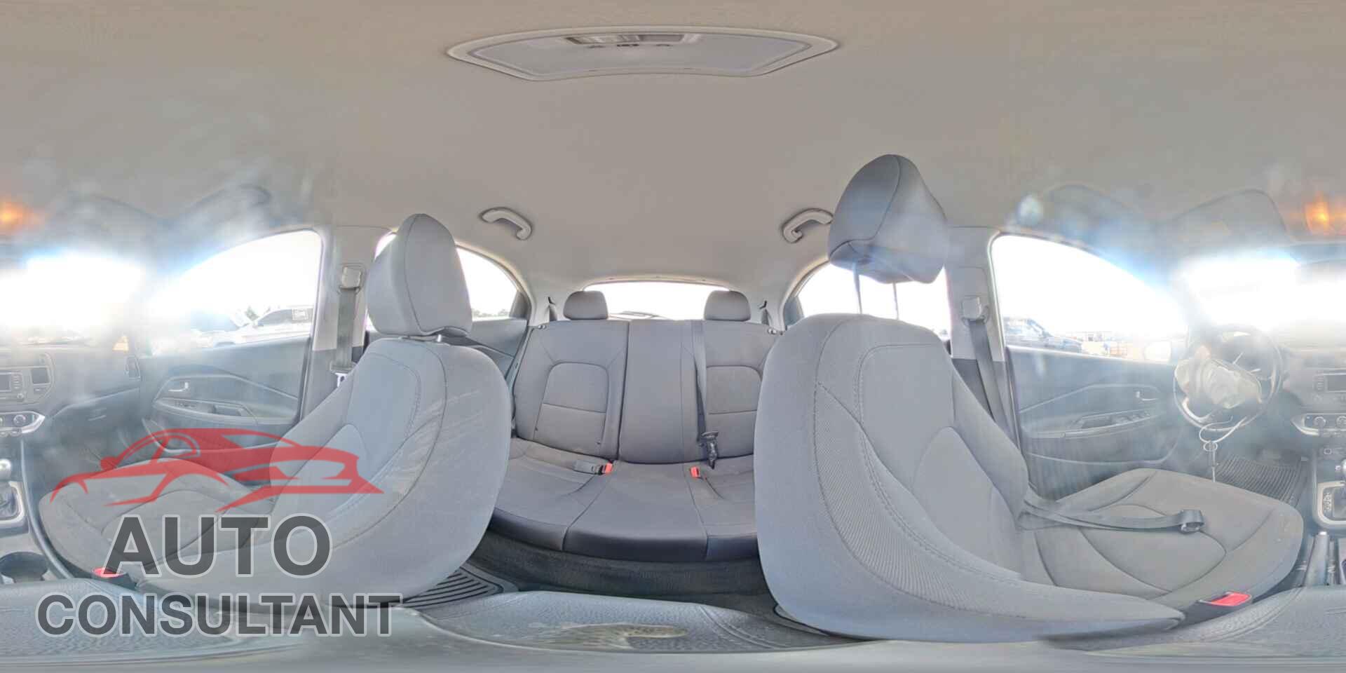 KIA RIO 2015 - KNADN5A32F6440569
