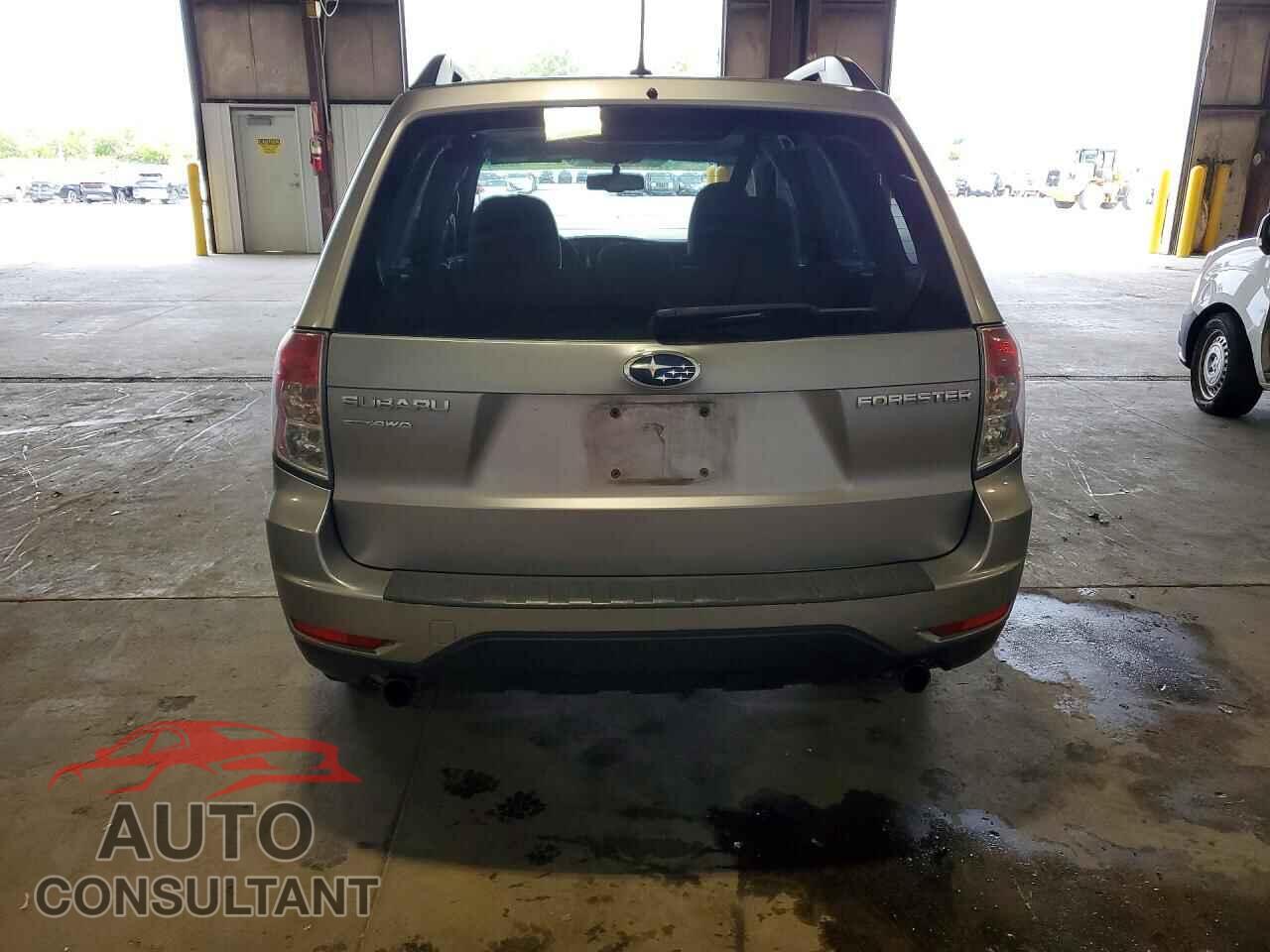 SUBARU FORESTER 2011 - JF2SHBDC3BH703096