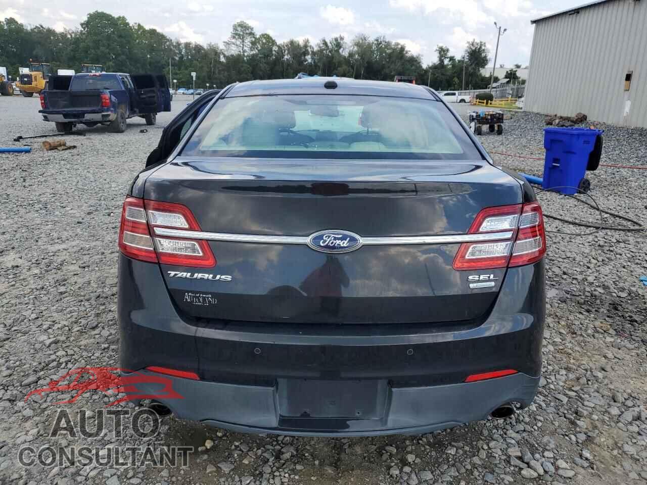 FORD TAURUS 2013 - 1FAHP2E93DG230863
